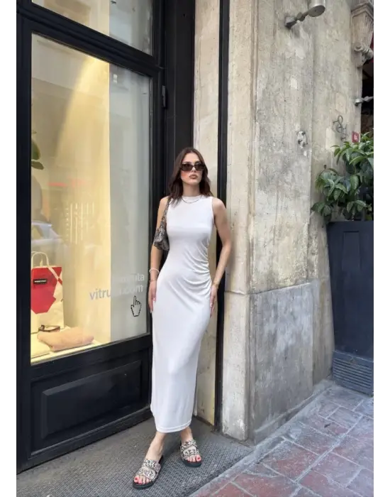 Omarı Beyaz Yumuşak Kumaş Bisiklet Yaka Uzun Elbise