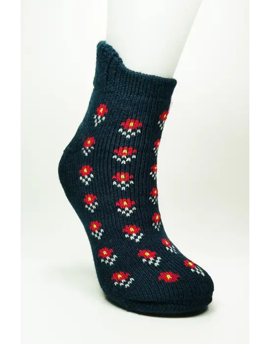 Omarı Yünlü Havlu Kadın Soket Çorap - Lacivert Desenli