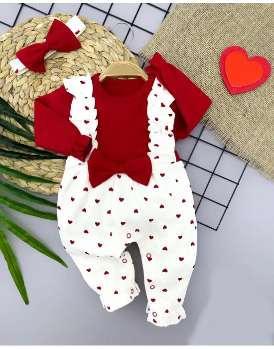 Omarı Bandanalı Fiyonk Detaylı Kız Bebek Tulumu - Kırmızı Kalp Desenli