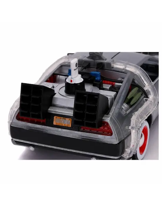 Omarı Zaman Makinesi Model Araba, Detaylı 1:24 Ölçekte