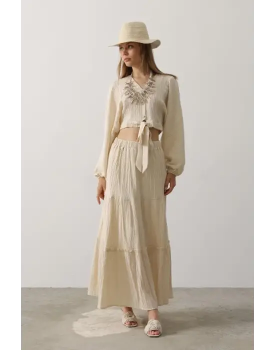 Omarı Şık Balon Kollu Etekli Kaş Takımı