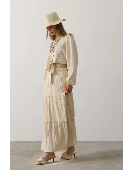 Omarı Şık Balon Kollu Etekli Kaş Takımı