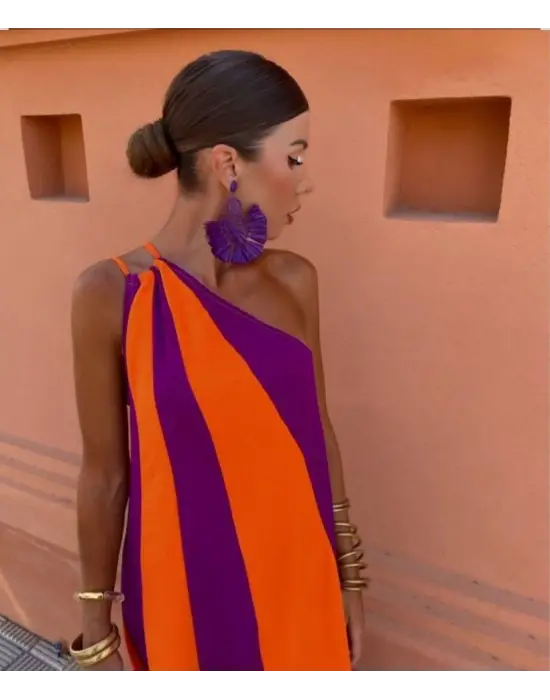 Omarı Zarif ve Şık Çift Renkli Elbise