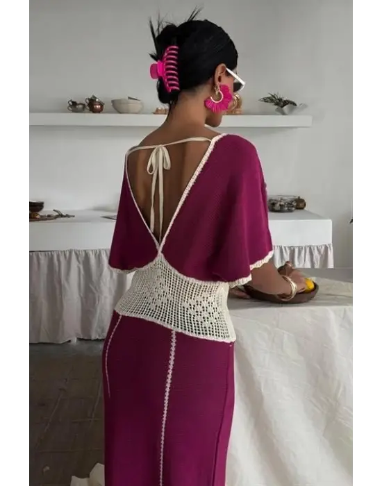 Omarı Şık Dantel Detaylı V Yaka Triko Elbise