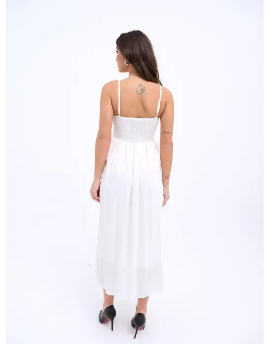 Omarı Şık Dantel Detaylı Ekru Elbise