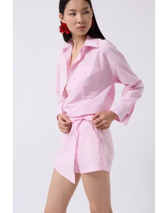 Omarı Zarif Detaylarla Eşsiz Etek