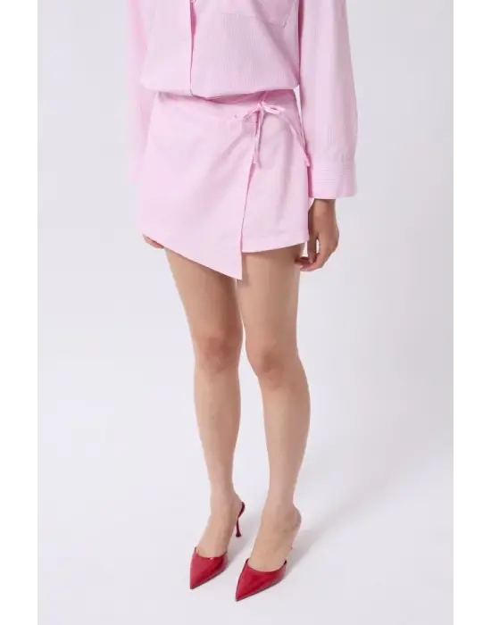 Omarı Zarif Detaylarla Eşsiz Etek