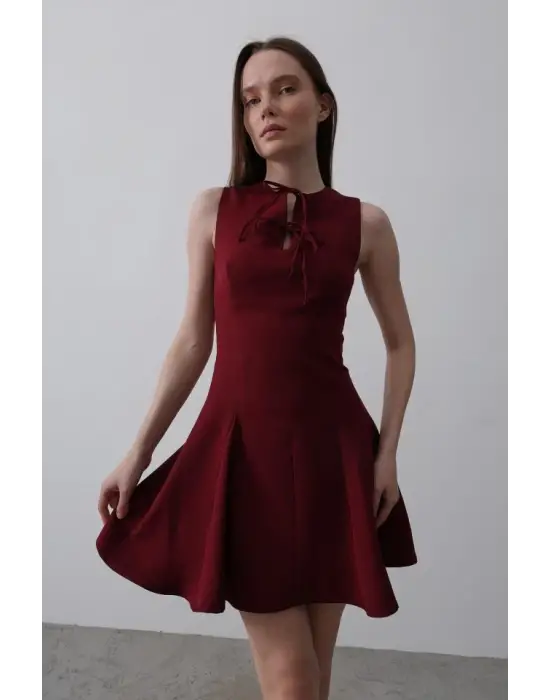 Omarı Şık Fiyonk Detaylı Mini Elbise - Bordo