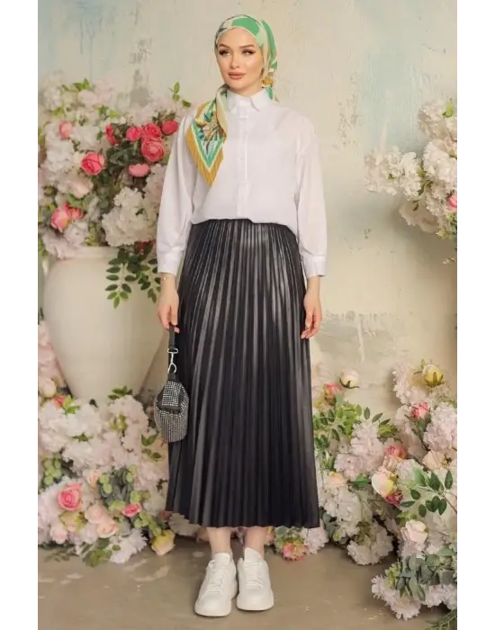 Omarı Parlak Krep Siyah Pileli Etek