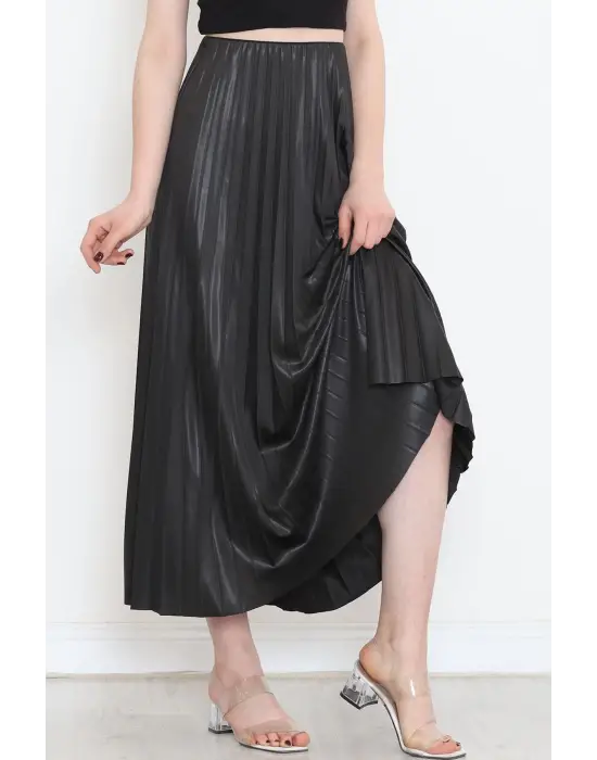 Omarı Parlak Krep Siyah Pileli Etek