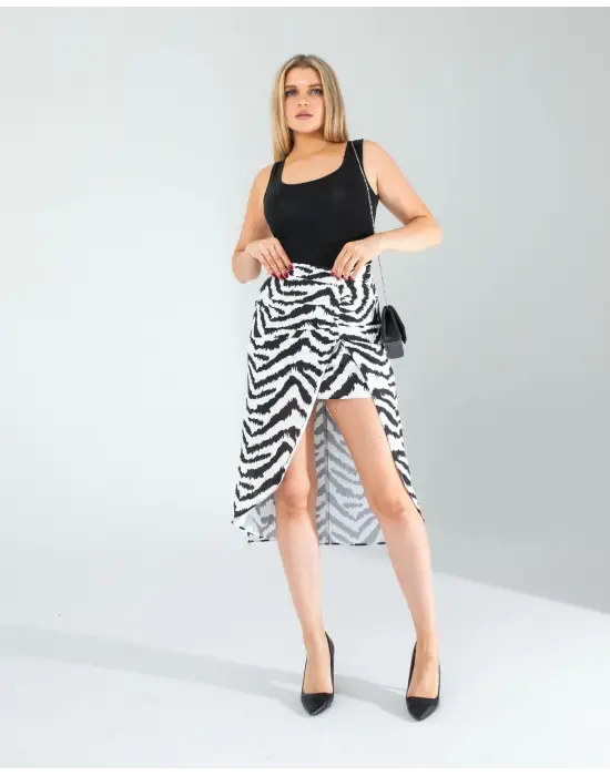 Çarpıcı Yandan Büzgülü Etek