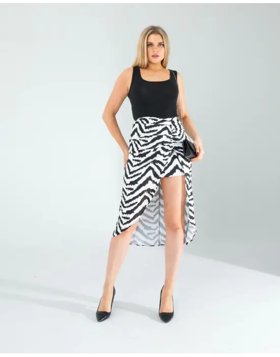 Çarpıcı Yandan Büzgülü Etek