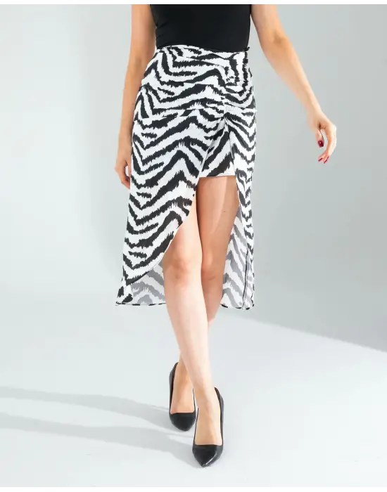 Çarpıcı Yandan Büzgülü Etek