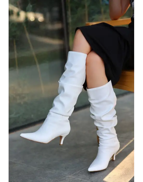 Zelya Beyaz Cilt Topuklu Çizme