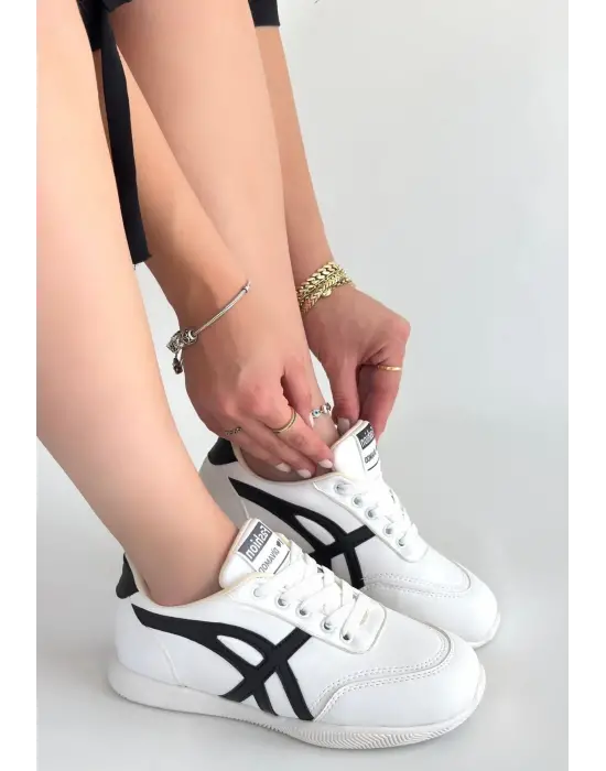 Zlay Beyaz Cilt Siyah Detaylı Bağcıklı Spor Ayakkabı