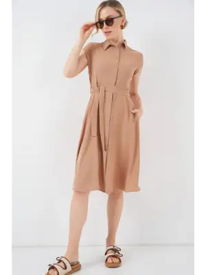 1677 Boydan Düğmeli Kuşaklı Elbise - Bisküvi