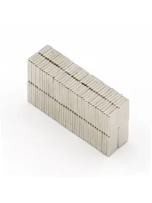 20 Adet 15x10x1.5 Mm Köşeli Neodyum Mıknatıs N35 Magnet Dayanıklı Nikel Kaplama