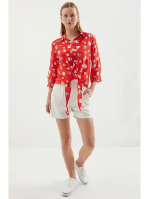 20243 Önü Bağlamalı Desenli Gömlek - Kırmızı