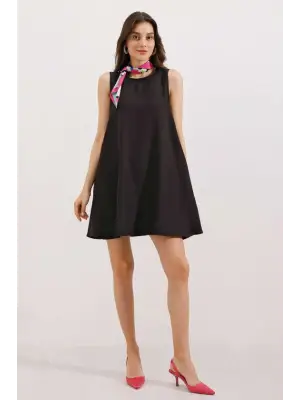 2444 Detaylı Mini Keten Elbise - Siyah