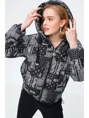 5125 Desenli Şişme Mont - Siyah - Beyaz 1