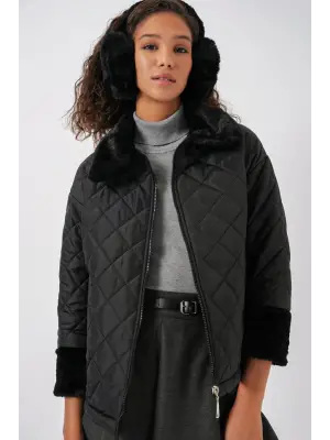 Siyah Peluş Detaylı Kapitone Mont Kadın Giyim