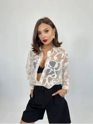 Bologna Modeli Hava Geçiren Gömlek