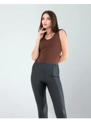 Şık Merdiven Yaka Crop Bluz