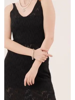 Omarı Şık Püsküllü Siyah Elbise