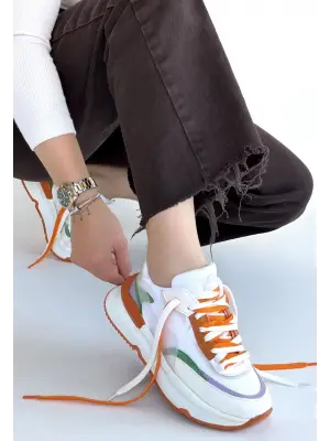 Aleh Beyaz Cilt Turuncu Detaylı Çift Bağcıklı Spor Ayakkabı