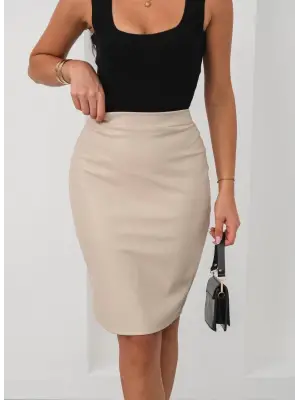 Arkadan yırtmaçlı kalem etek bej