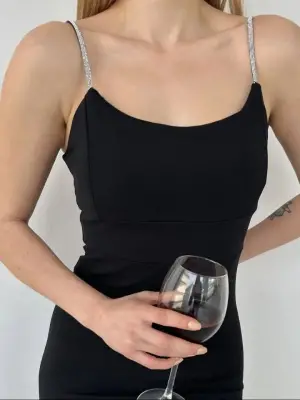 Askı Taş Detaylı Yırtmaçlı Mini Elbise  -Siyah