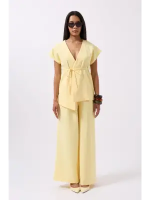 Bağcık Detay Yelek Kadın Giyim