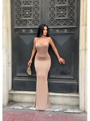 Omarı Denizin Zarif Dokunuşu: Balık Desenli Elbise