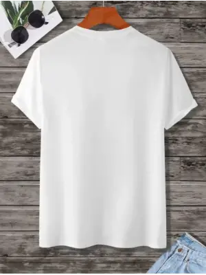 Omarı Sadelikte Şıklık: Baskılı Oversize T-Shirt - Beyaz