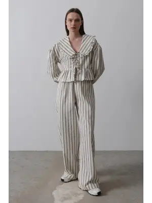 Bebe Yakalı Önü Bağlamalı Takım - Natür