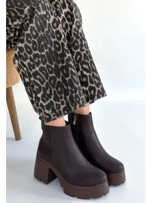 Acı Kahve Nubuk Topuklu Bot Kadın Giyim