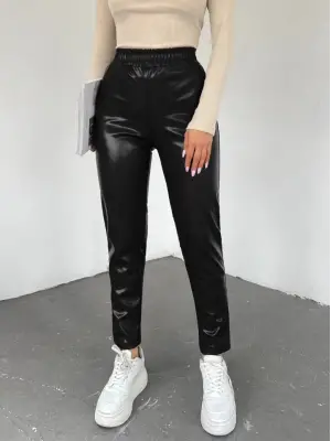 Omarı Siyah Beli Lastikli Pantolon