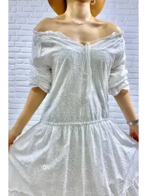 Beyaz Dantelli New Elbise