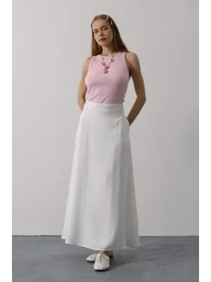 Omarı Hafif ve Şık Beyaz Keten Etek