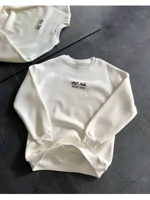 Omarı Beyaz Oversize Bisiklet Yaka Sweatshirt
