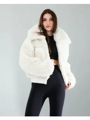 Göz Alıcı Peluş Ceket