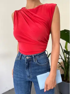 Omarı Sıfır Kol Kırmızı Sandy Bluz