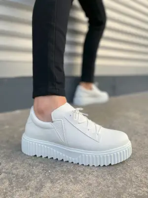 Omarı Spor Şıklığıyla Tanışın: Beyaz Erkek Günlük Ayakkabı