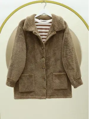 Kahve Boydan Düğmeli Cepli Pelüş Ceket Kadın Giyim