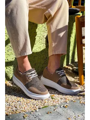 Omarı Rahat ve Şık Bağcıklı Taba Erkek Günlük Ayakkabı