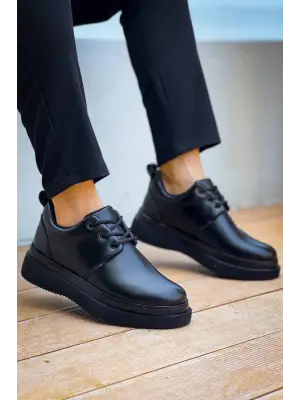 Omarı Siyah Taban Bağcıklı Günlük Erkek Ayakkabı