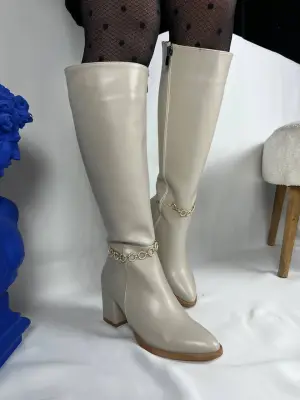 Şık Bej Kadın Çizme