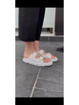 Zarif Beyaz Kadın Terlik