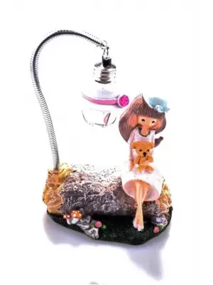 Omarı Kaya Üzerinde Oturan Kız Biblo