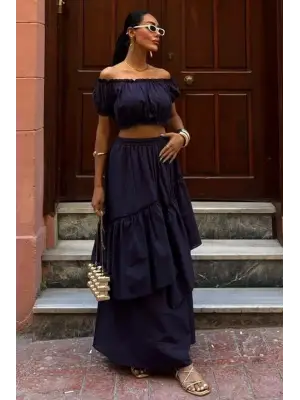 Omarı Rahat Kumaşıyla Şık Fırfır Etekli Takım